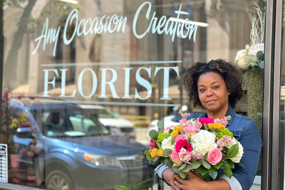 New Haven florist’s dream blooms in new downtown Chapel Street shop